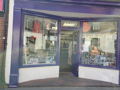 Lustre, Wisbech